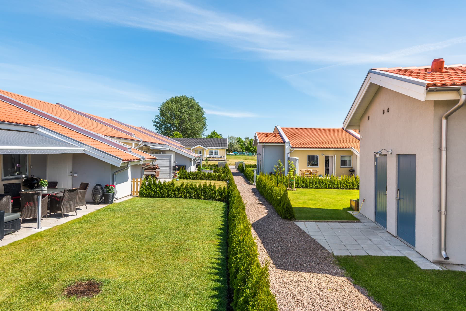 Gröna trädgårdar och gångstråk